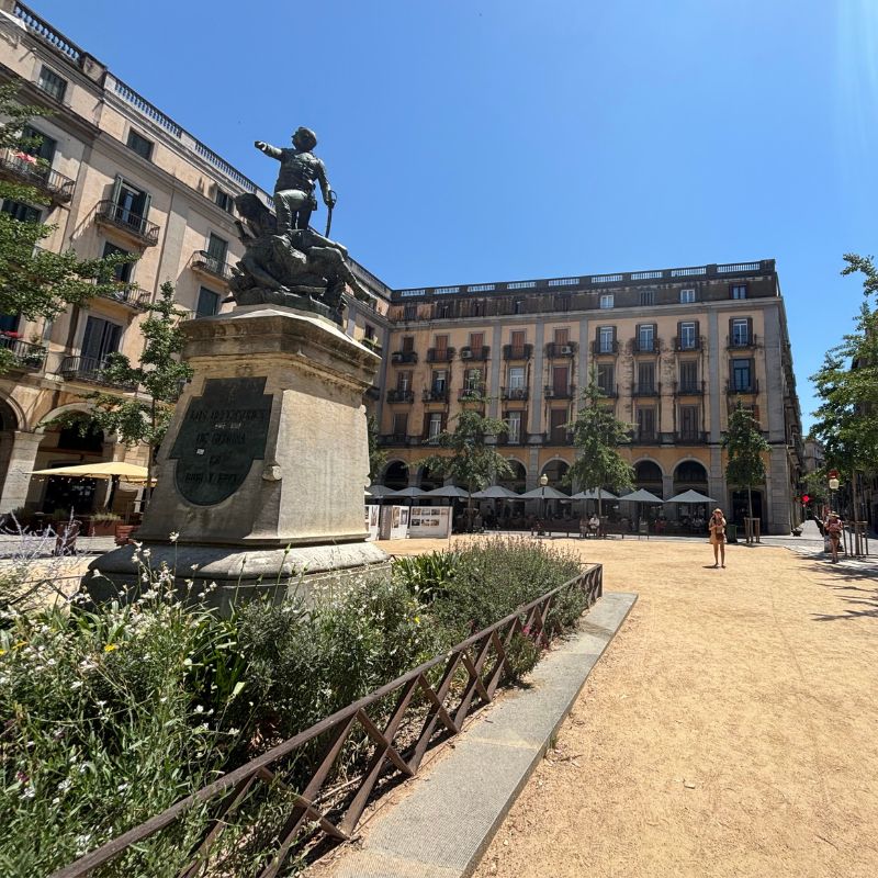 Plaça de la Independència, one of Girona's main squares lined with cafés and restaurants