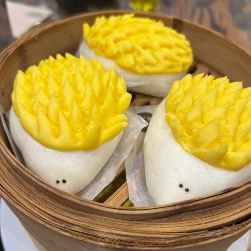 Hedgehog-shaped sweet min pao filled with lúcuma in Lima’s Barrio Chino