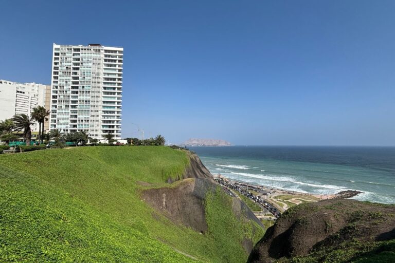 Exploring Lima’s Neighborhoods: Miraflores for First-Time Visitors